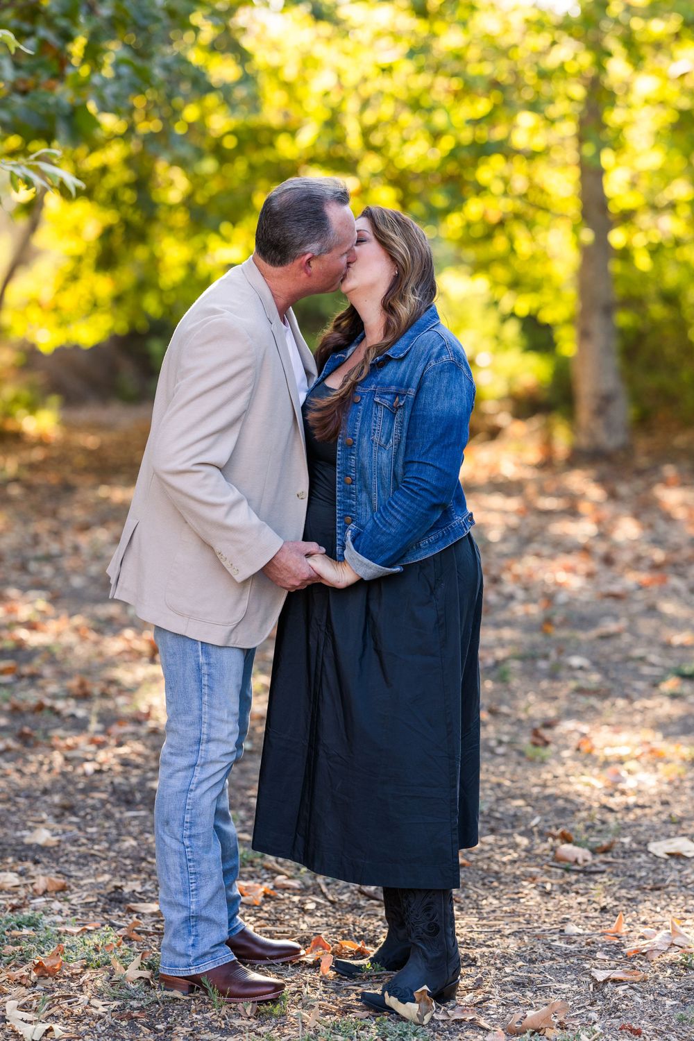 Easy family photos, Simi Valley family photographer, Fun outdoor photographer, Seasonal photographer, Photographers near me