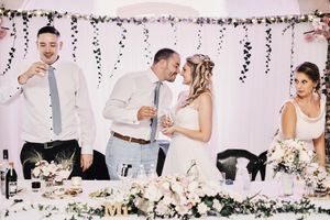 Fotograf za vencanje
Wedding photographer party on the wedding day Traunreut Germany
Wedding dance party