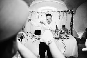 Fotograf za vencanje
Wedding photographer party on the wedding day Traunreut Germany
Wedding dance party