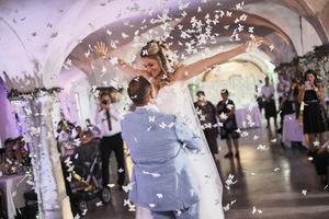 Fotograf za vencanje
Wedding photographer party on the wedding day Traunreut Germany
Wedding dance party