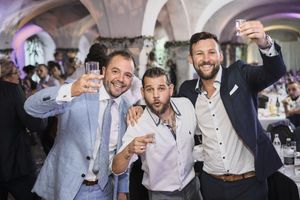 Fotograf za vencanje
Wedding photographer party on the wedding day Traunreut Germany
Wedding dance party