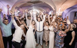 Fotograf za vencanje
Wedding photographer party on the wedding day Traunreut Germany