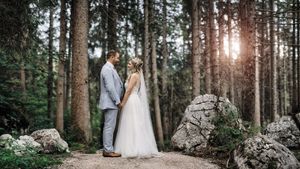 Fotograf za vencanje
Wedding photo session Zauberwald Germany
Couple in Alps forest 
Bride and groom
Wedding photographer
