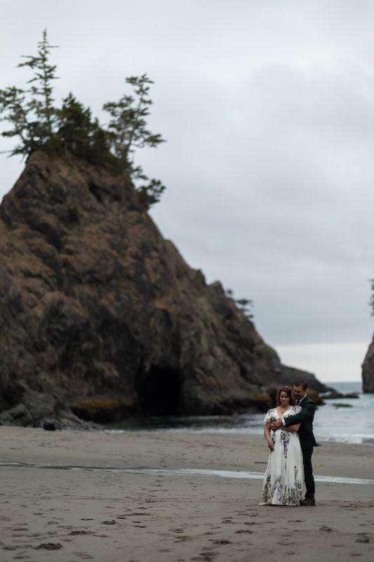 intimate wedding in the pacific north west