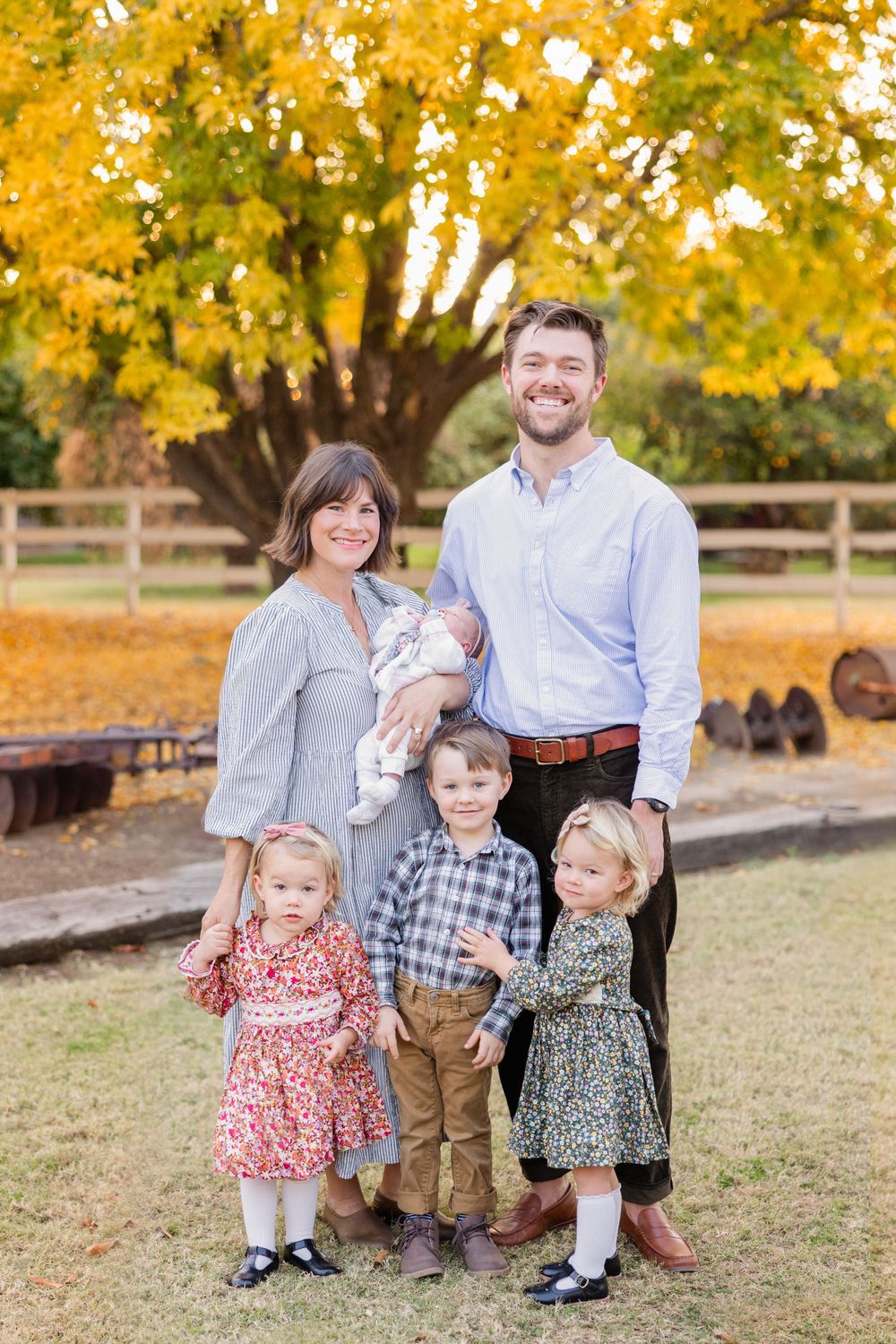 Family Session in Manistee Ranch Park in Glendale, Arizona by Jen Lynn Studios.