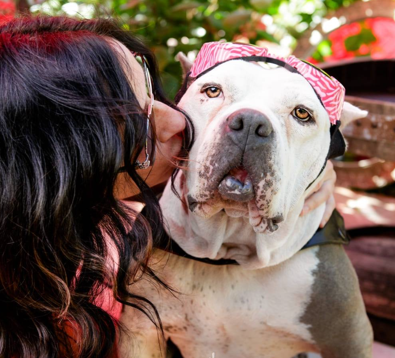 woman kissing a pitfall