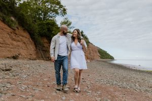 Blomidon Provincial Park Annapolis Valley Engagement Session - Nova Scotia Photographer, Charlotte Buckle Photography