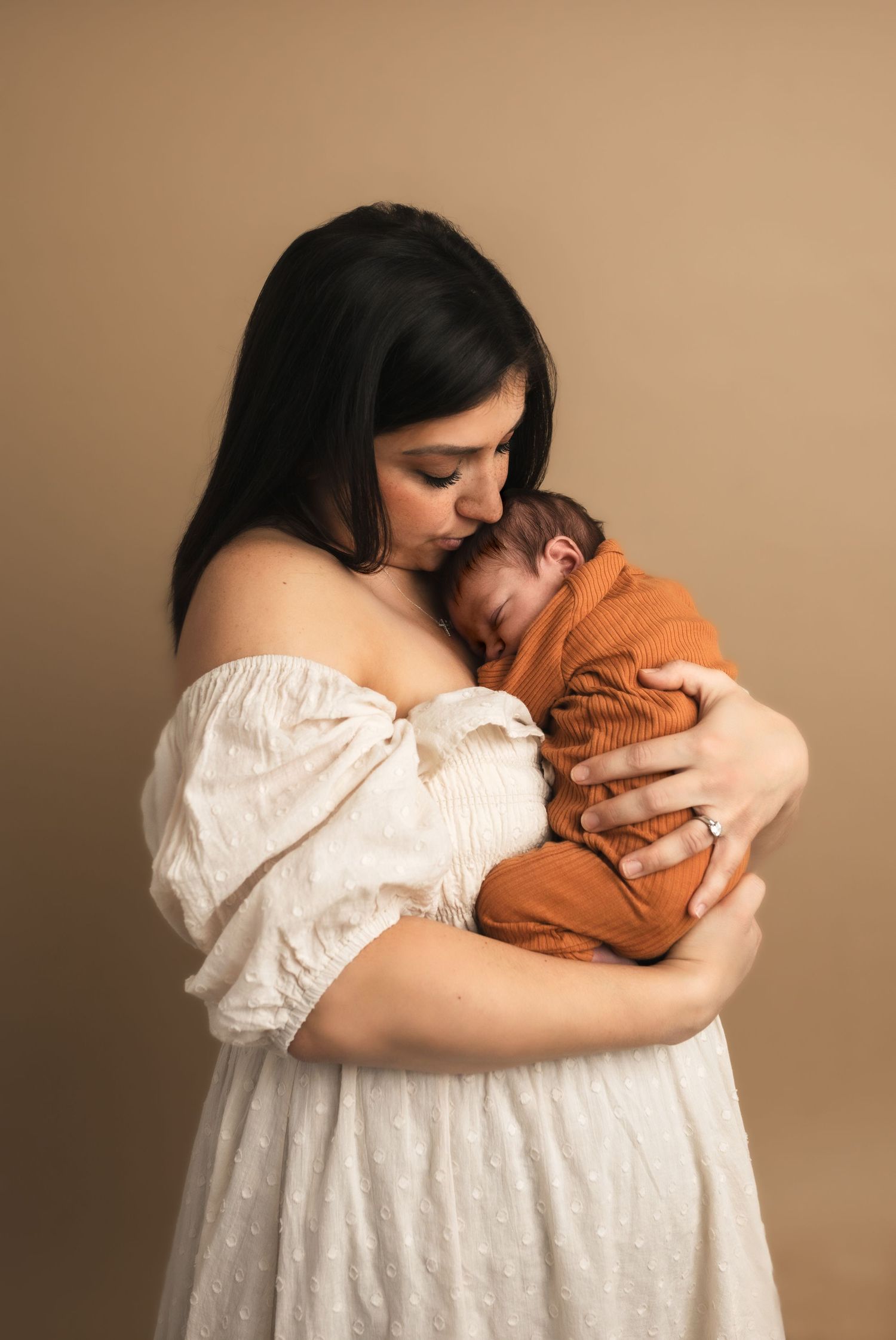 Charlottesville Photographer, newborn, baby, family, mommy and me, mom and newborn, mom and baby, newborn session