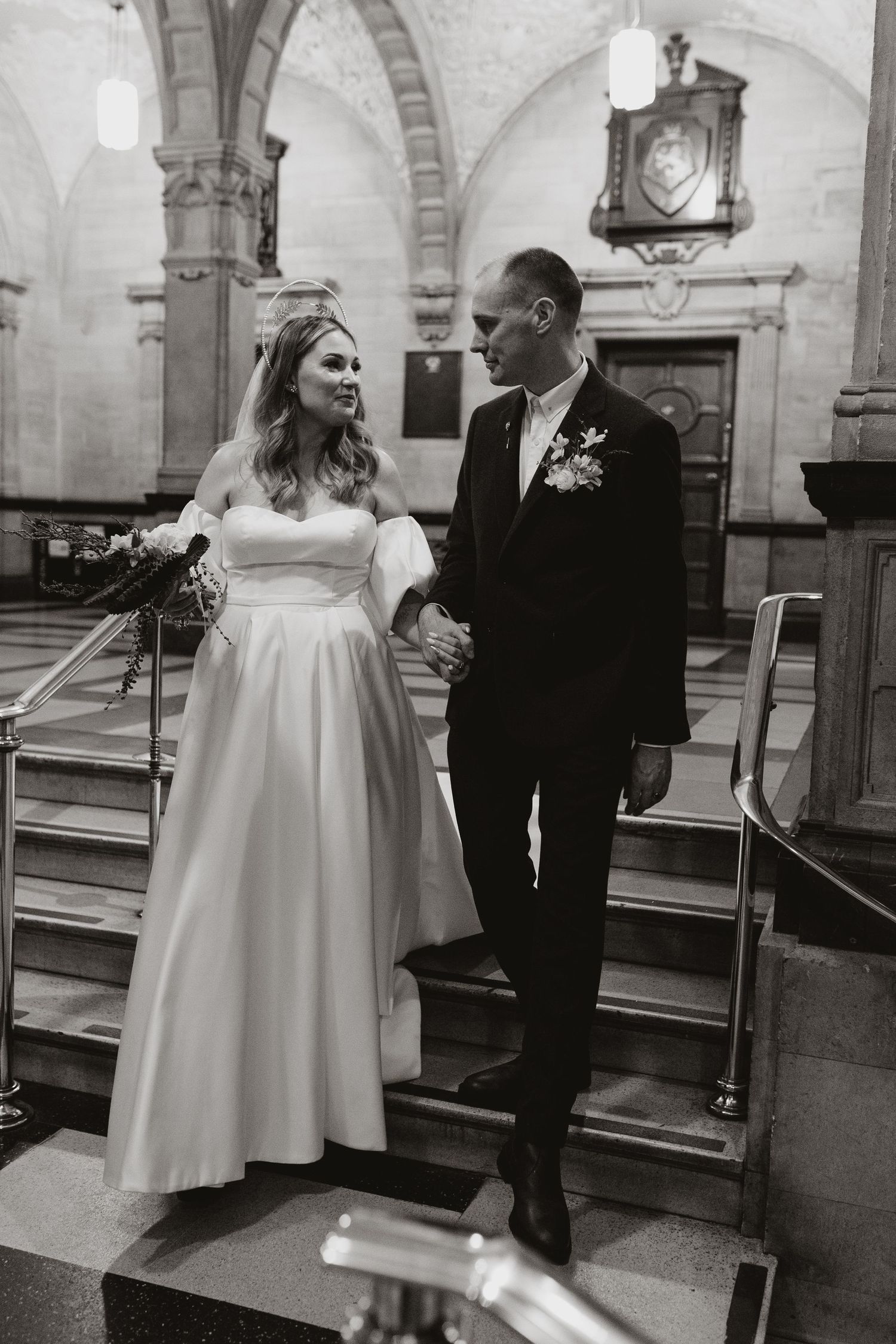 Itimate wedding moments at Oxford Townhall