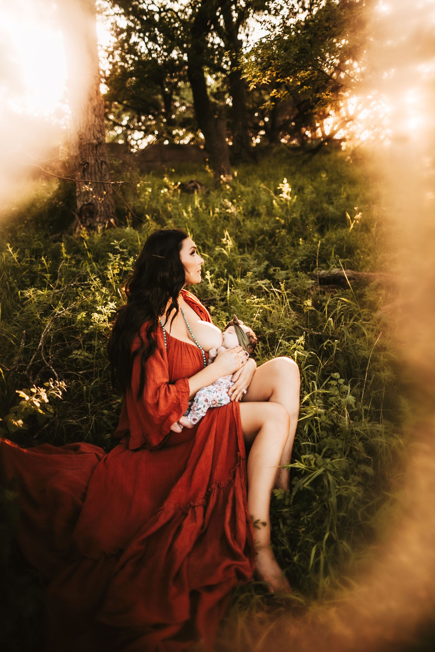 Michigan Based - Motherhood and maternity photographer.