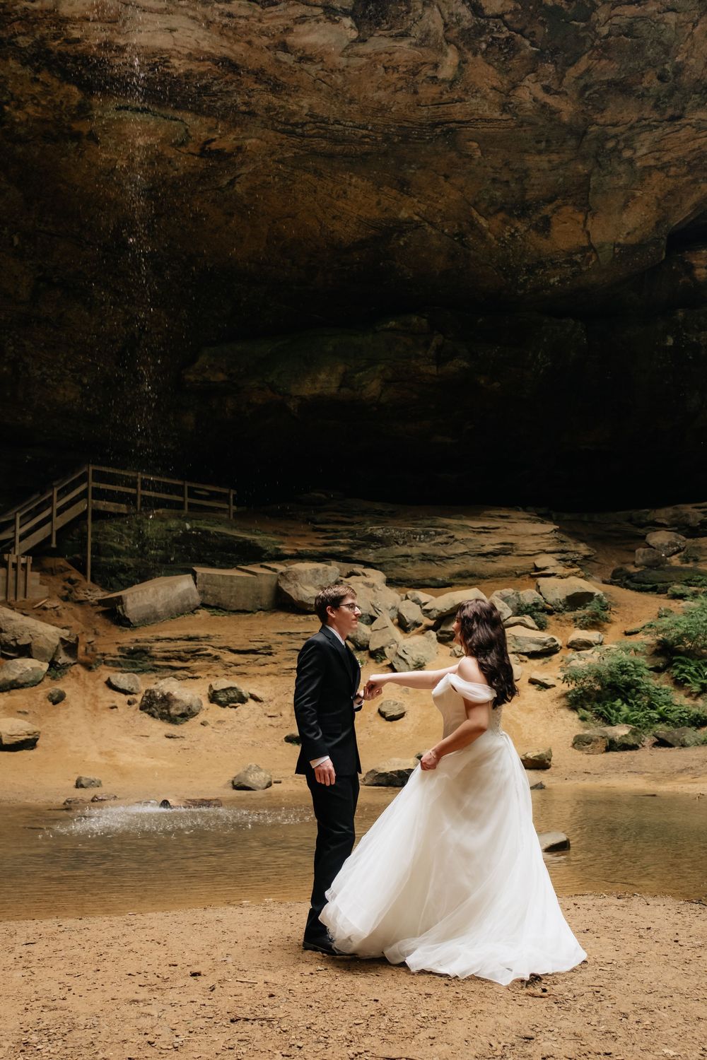 Ash Cave, Hocking Hills Elopement, Micro Wedding, Bride, Groom, Logan Ohio, Adventure Elopement