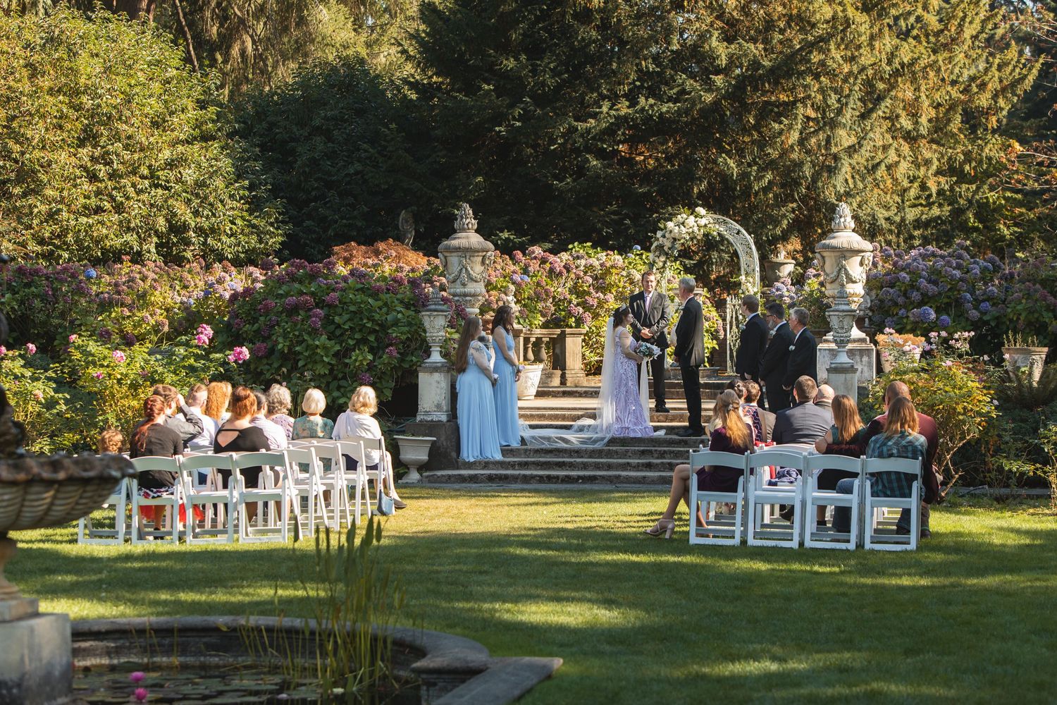 Thornwood Castle, American Lake, English garden, wedding venue, Washington, wedding photography