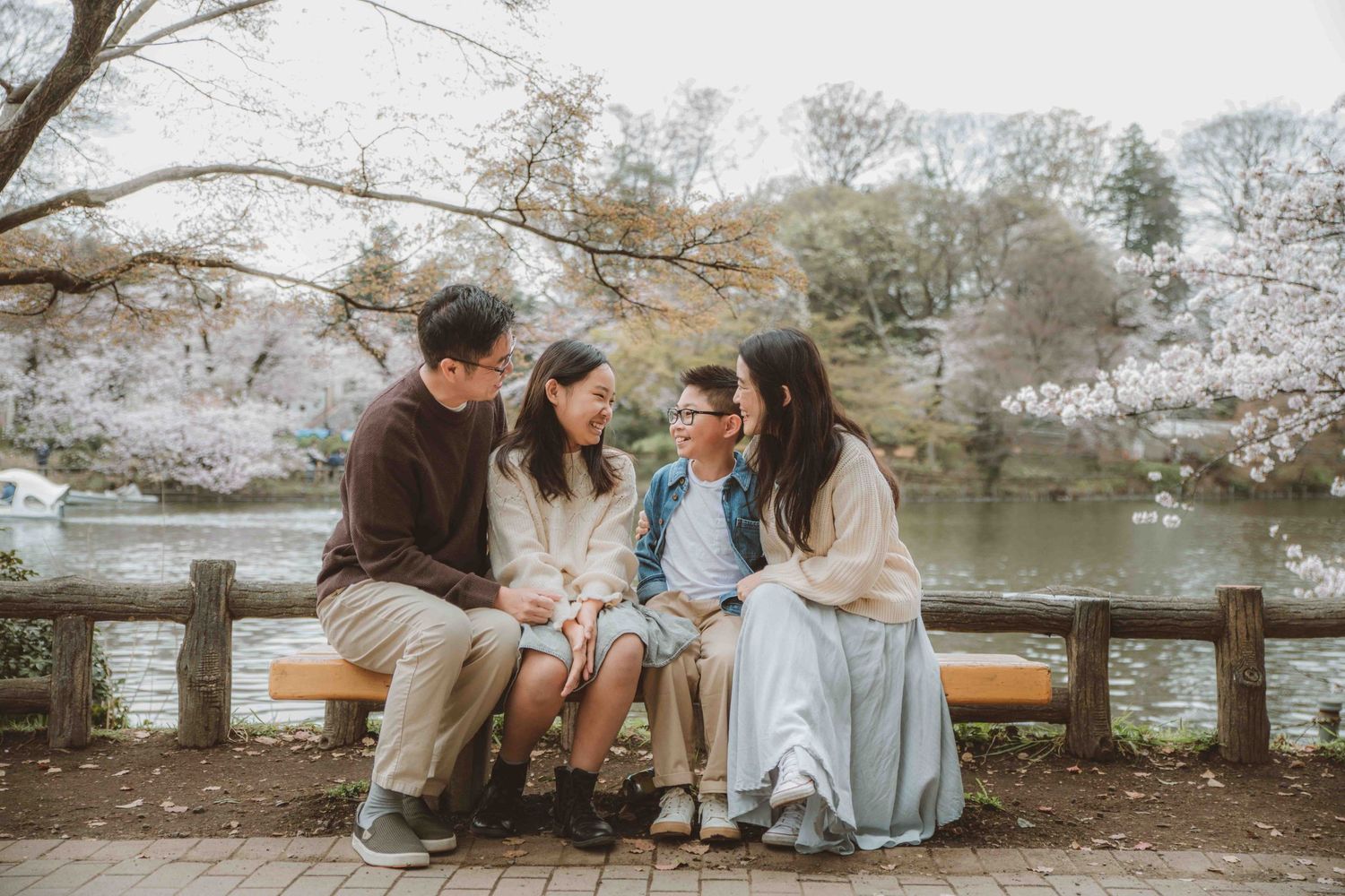 Tokyo during sakura season in Inokashira Park