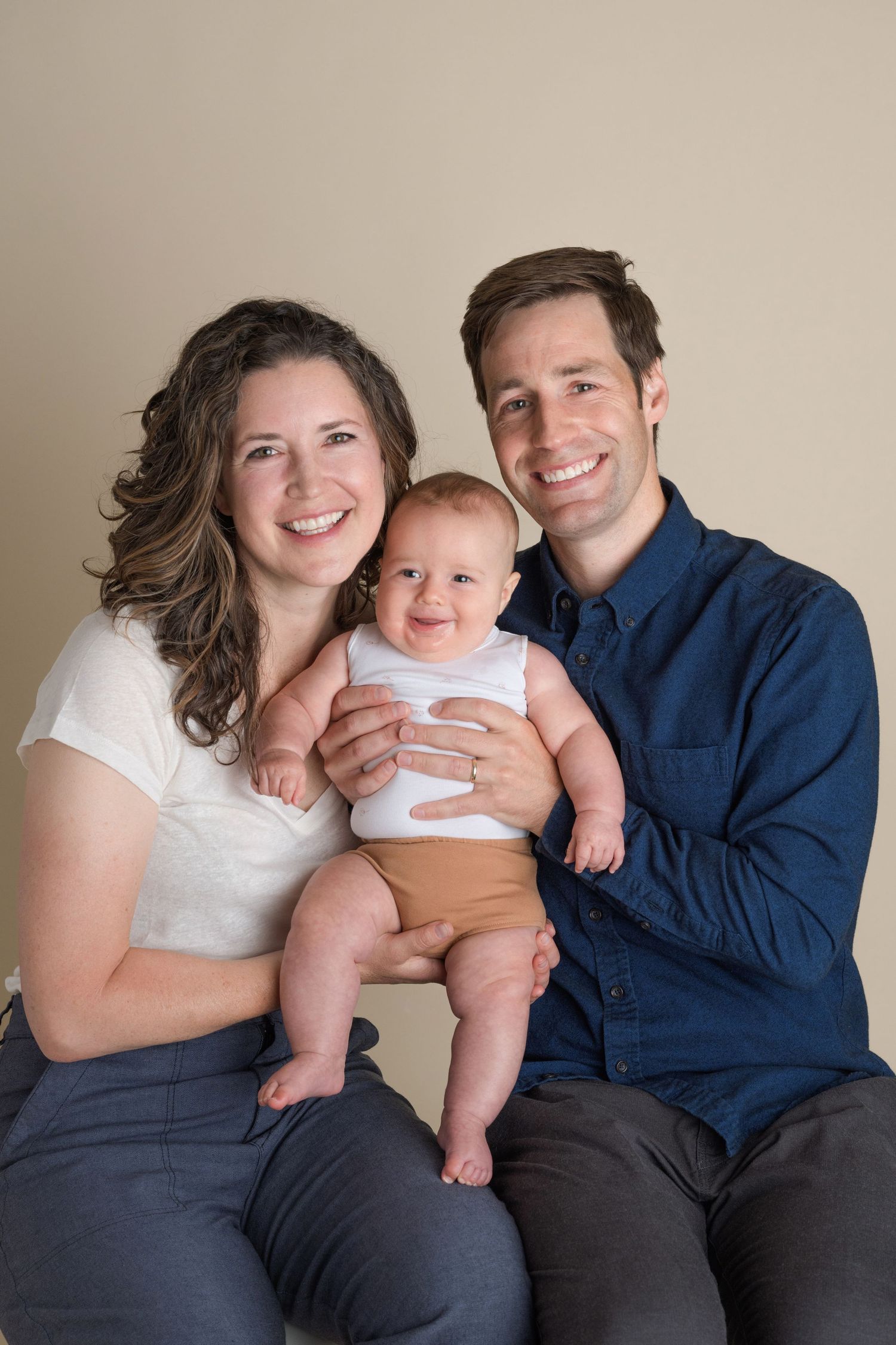 Seattle & Bellevue Newborn & Family Photographer, newborn ,redmond, mercer island, issaquah, sammamish, bothell, eastside,