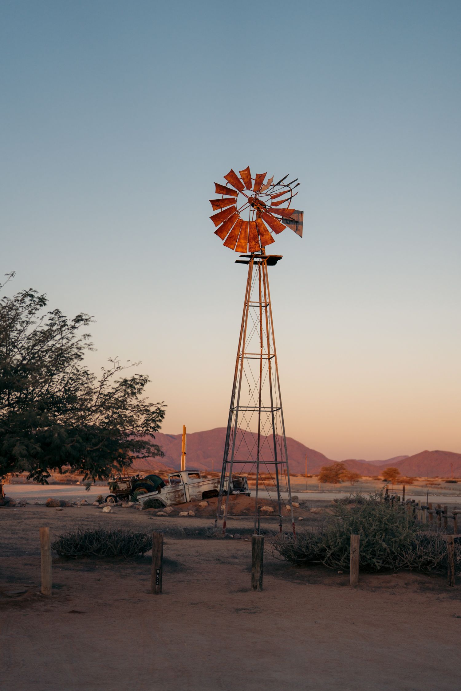 vieille antenne solitaire namibie
