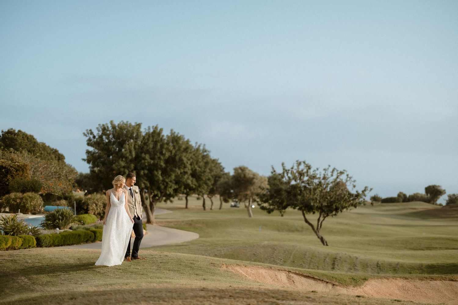 Storytelling wedding photo