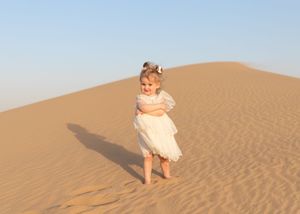 Carlene Thurston Photography - desert family photoshoot in Dubai