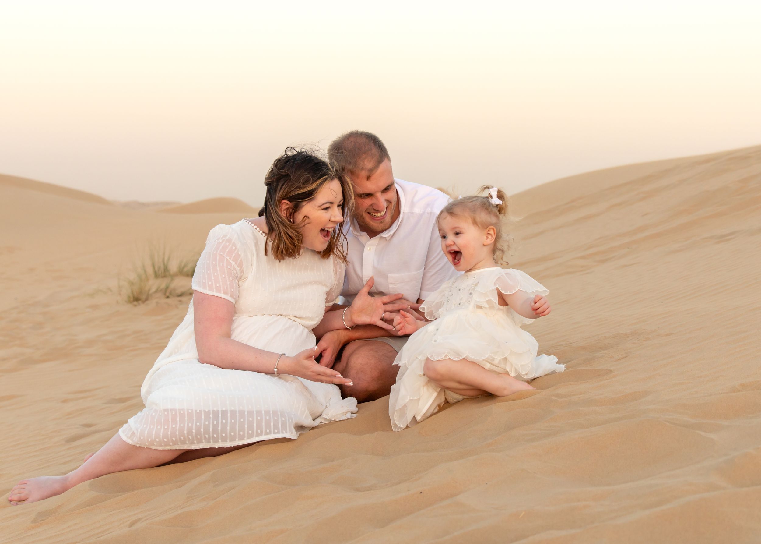 Carlene Thurston Photography - desert family photoshoot in Dubai