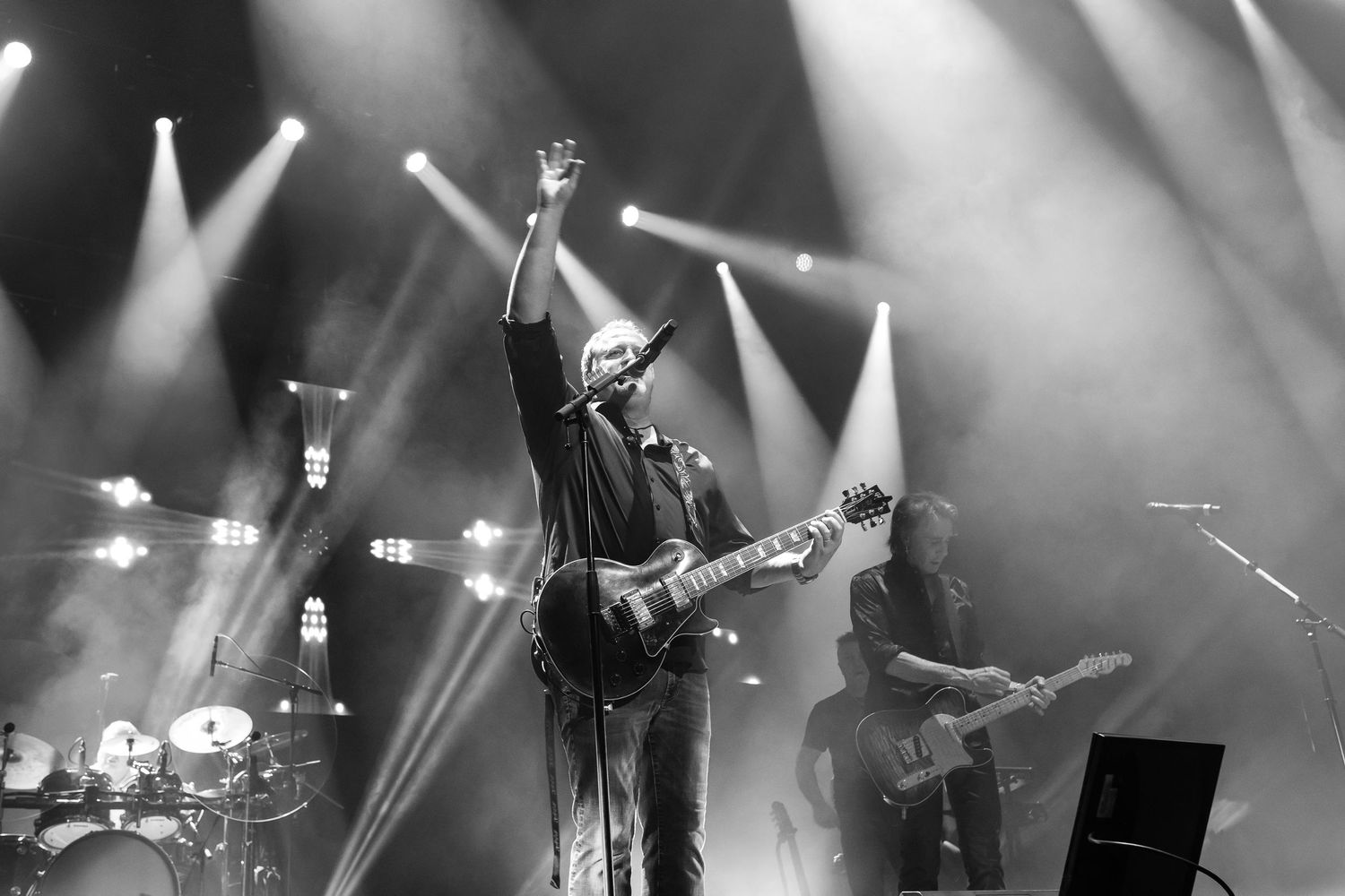 Sister Hazel preforms at the Phillips Center in Gainesville, FL.