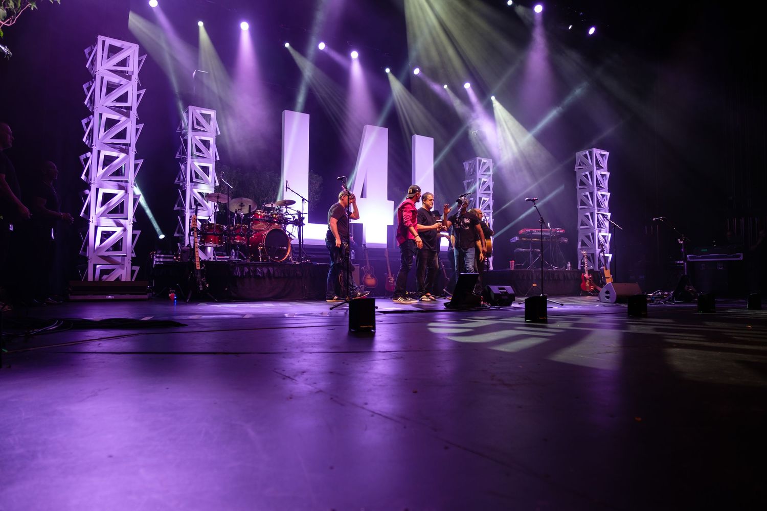 Sister Hazel preforms with Darius Rucker during Lyrics for Life.