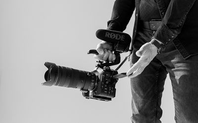 Canon c80 in der Hand von einem Videografen aus Bremen
