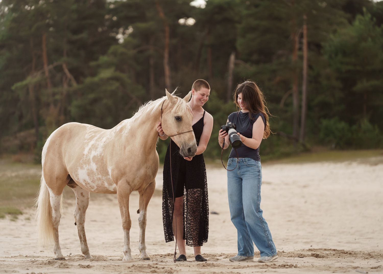 Paardenfotograaf Liv Hoomans van LivHoomansPhotography aan het werk Twente