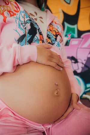 maternity photoshoot in Michigan