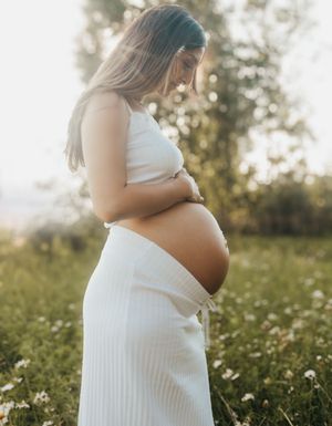 maternity photoshoot in Michigan
