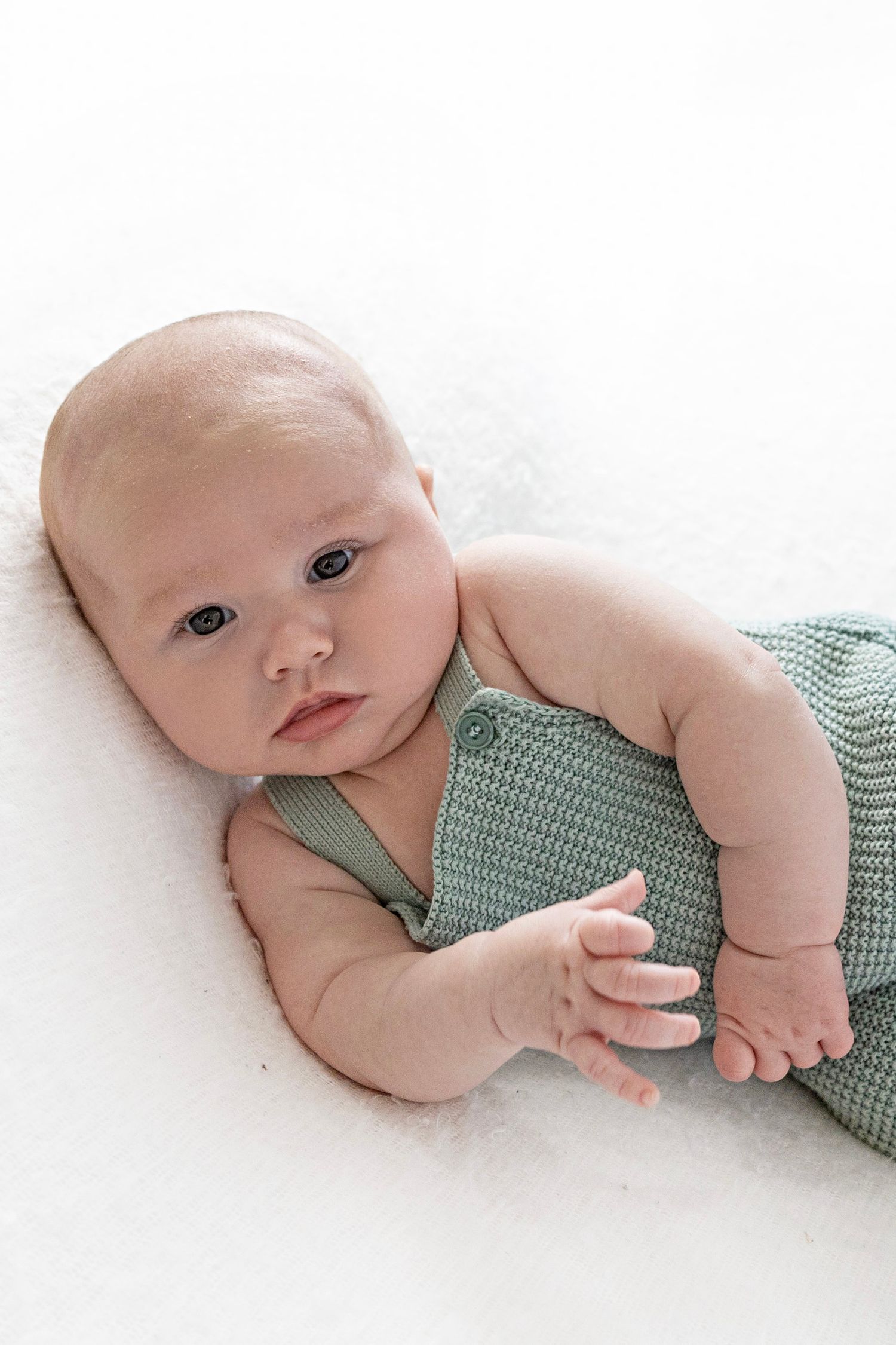 baby photography at monthly session