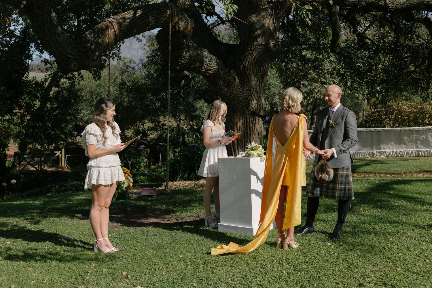 Cape Town wedding photographer Christene de Coning Photography documentary wedding at Babylonstoren.