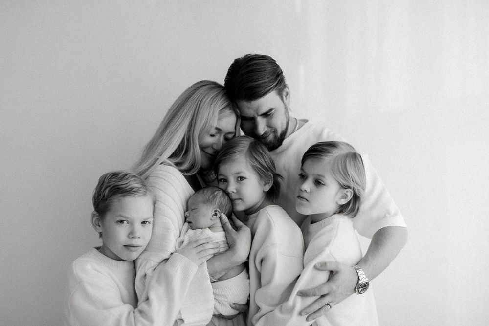 Newbornkuvaus studiolla Tampereella.