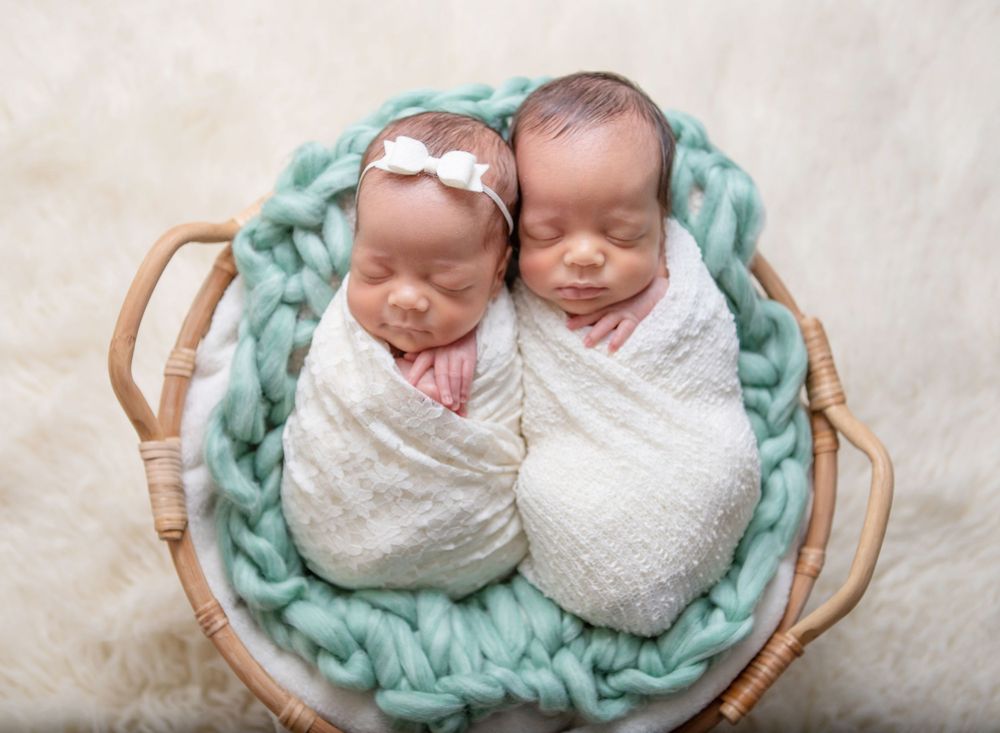 Pensacola newborn photographer, Twin newborn photography, Pensacola twin newborn photographer, Pensacola newborn photography