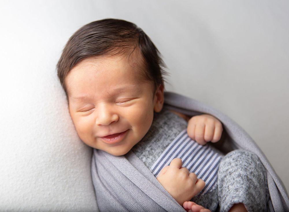 Pensacola newborn photographer, in home pensacola florida newborn photographer, newborn photography pensacola