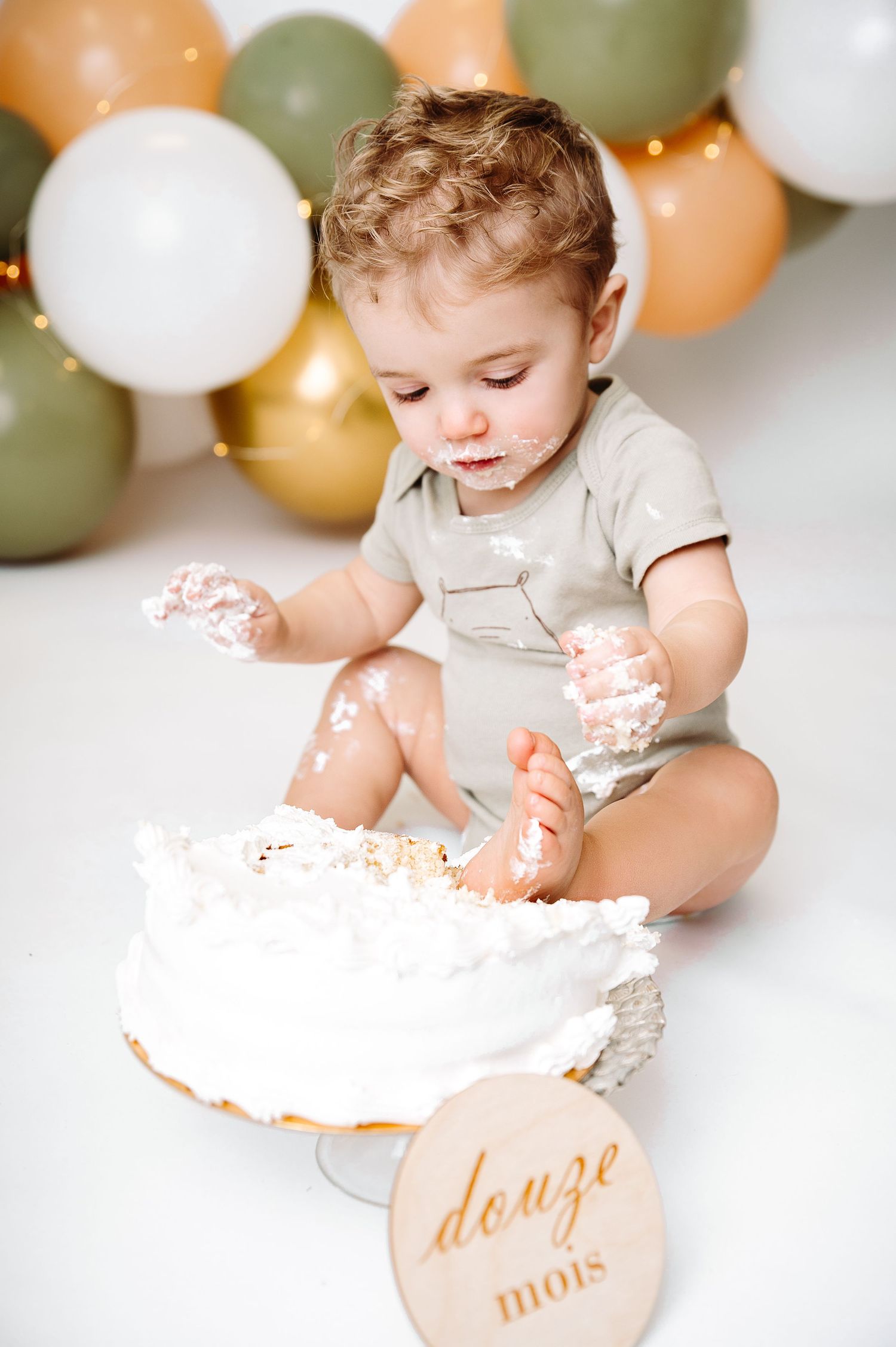 smash the cake 1 an fête enfant bébé photographe photographie photo Dolbeau mistassini lac st-jean st-félicien kth katy