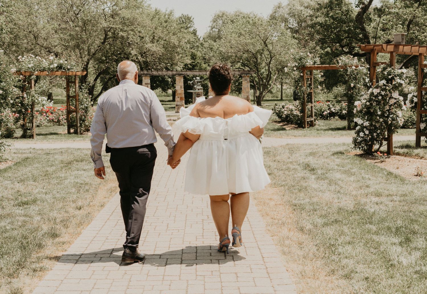 bride walking with father allentown, pa