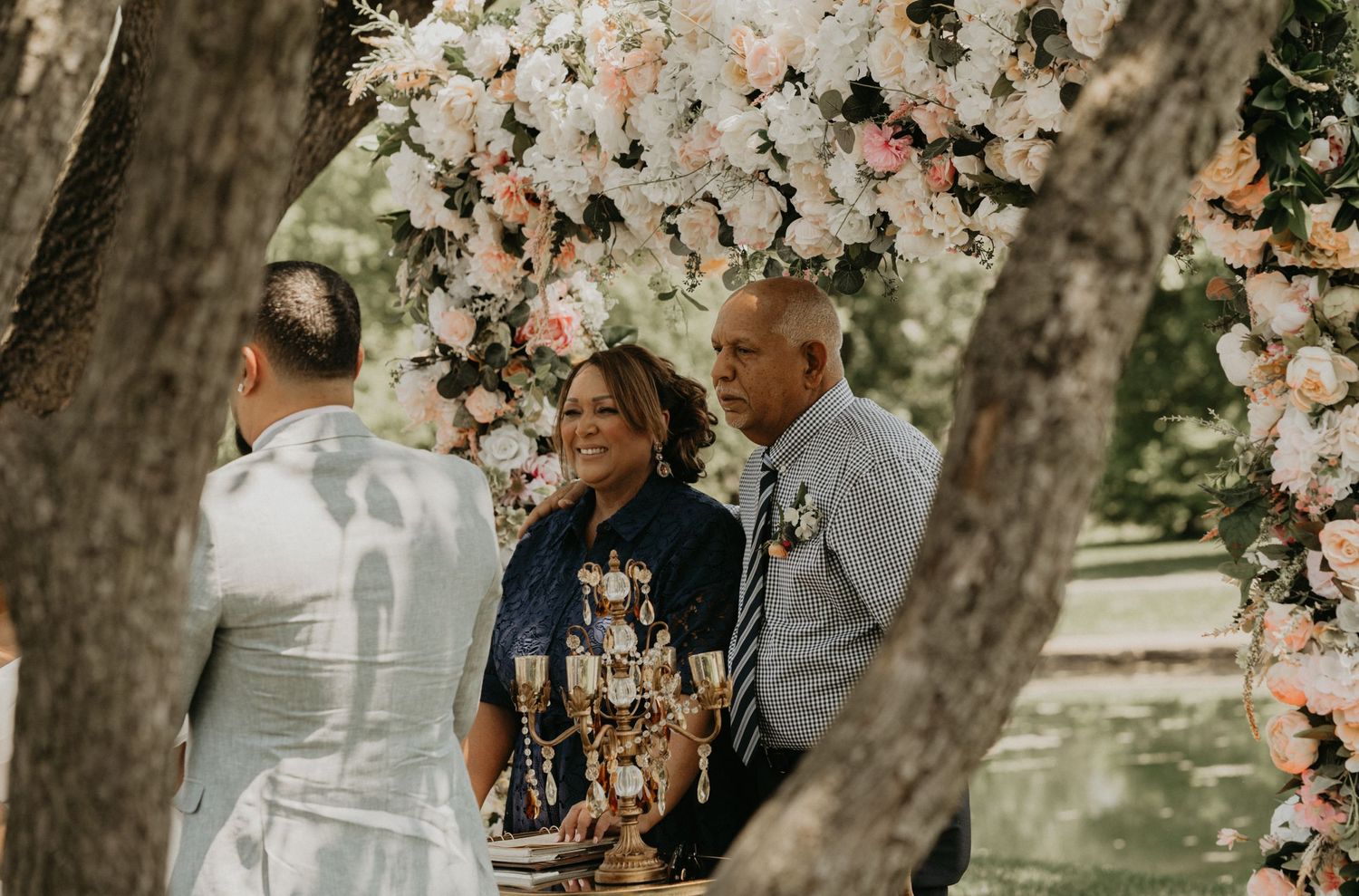 wedding officiant smiling at bride and groom wedding allentown, pa