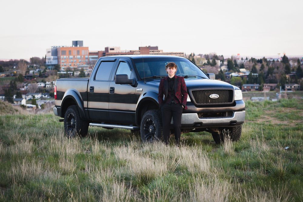 Photography Medicine Hat, Grad Photography Medicine Hat, Family Photos, Wedding Photos, Elkwater Family photos, Medicine Hat Photography,