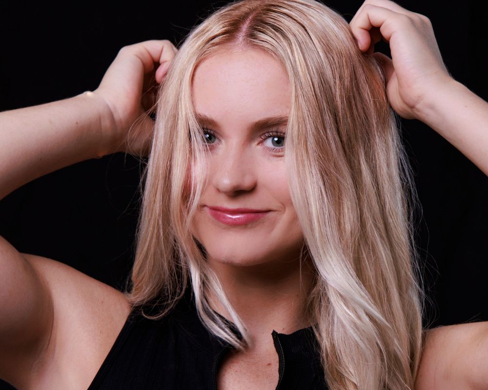 Headshot image for dancer on the Sunshine Coast by local Sunshine Coast Photographer Rachel Wright