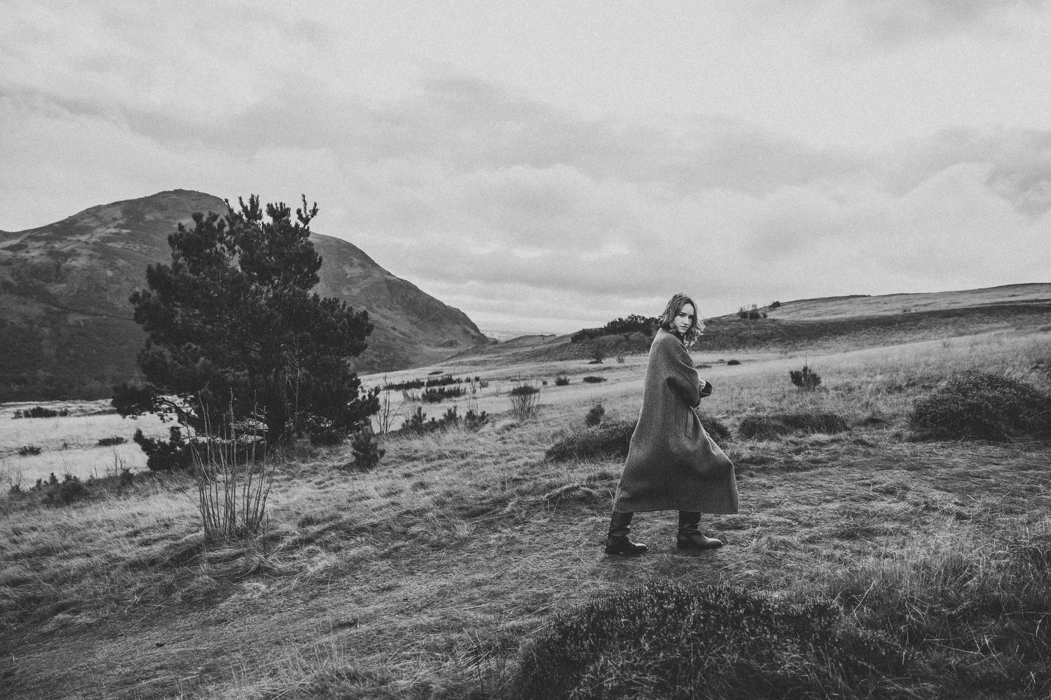 Family playing golf in St Andrews, Scotland during vacation Photoshoot