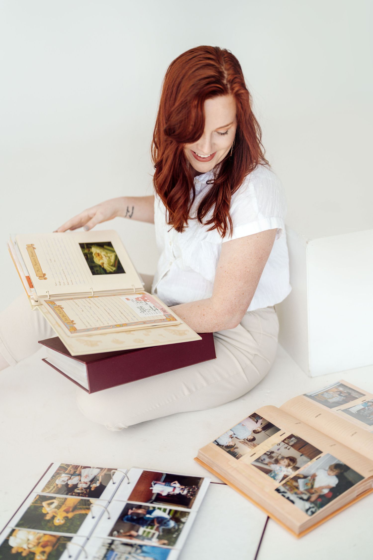 Photographer based in Centennial Colorado. Denver Colorado photographer for maternity, newborn, baby milestones & Family