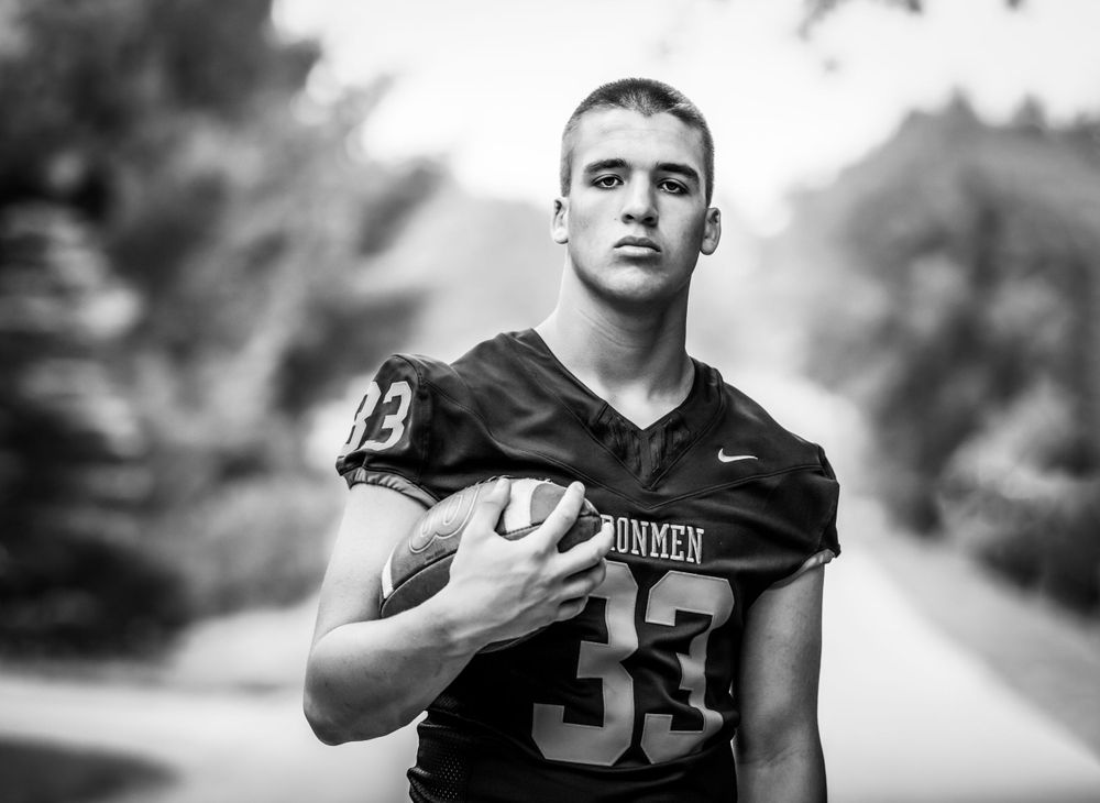 Senior portrait. Central Wisconsin portrait Photographer. Portraits, feature your sport or hobby in your Senior photos