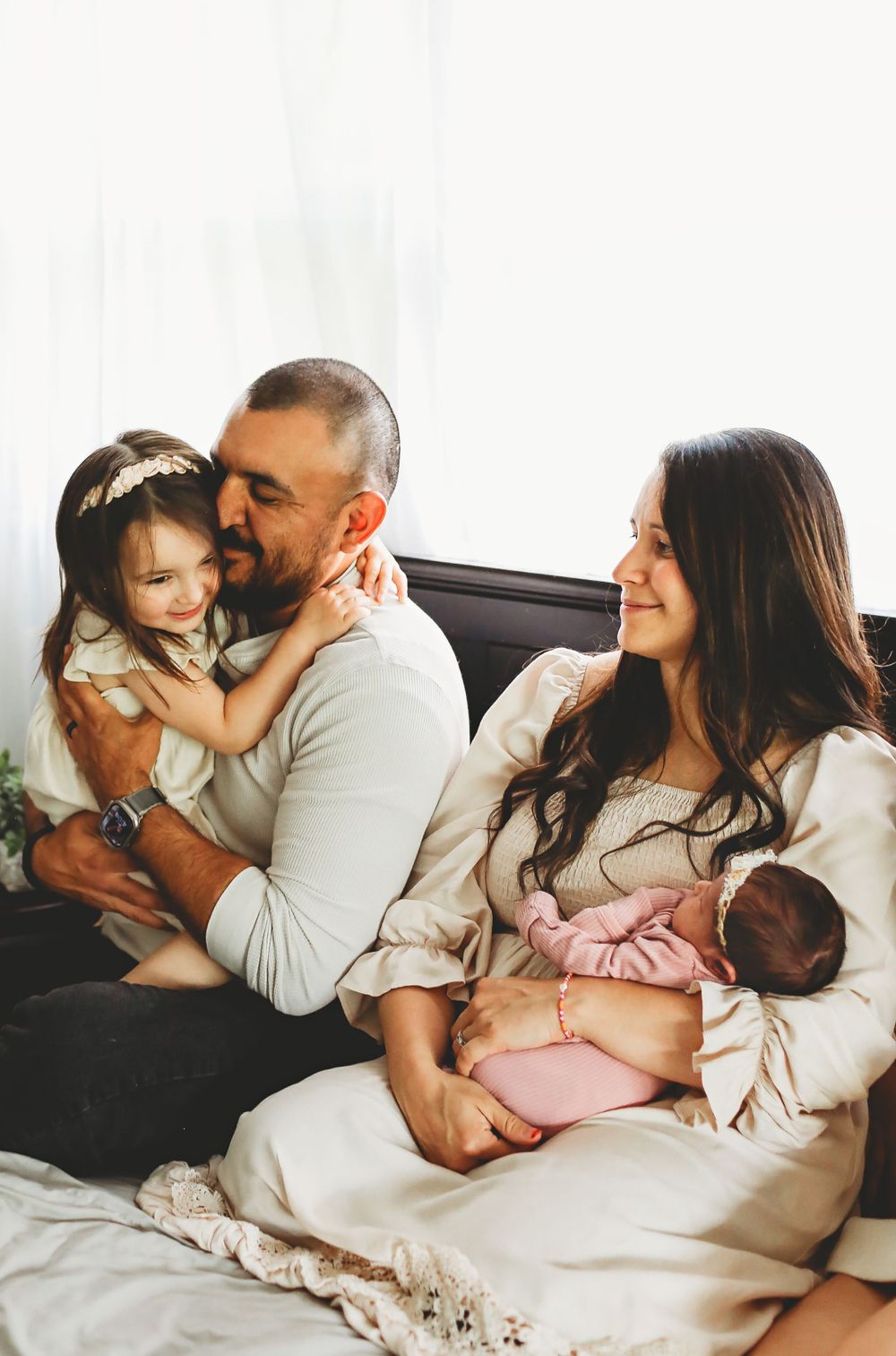 family in lifestyle session at their home