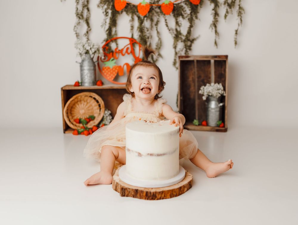 Minford Ohio Cake Smash Photography | Minford Ohio Newborn | Minford Ohio Photographer | Bailey's Photography