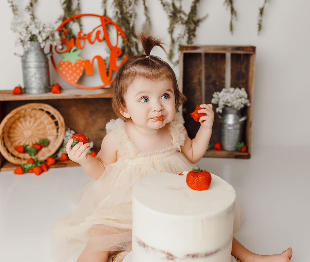 Minford Ohio Cake Smash Photography | Minford Ohio Newborn | Minford Ohio Photographer | Bailey's Photography