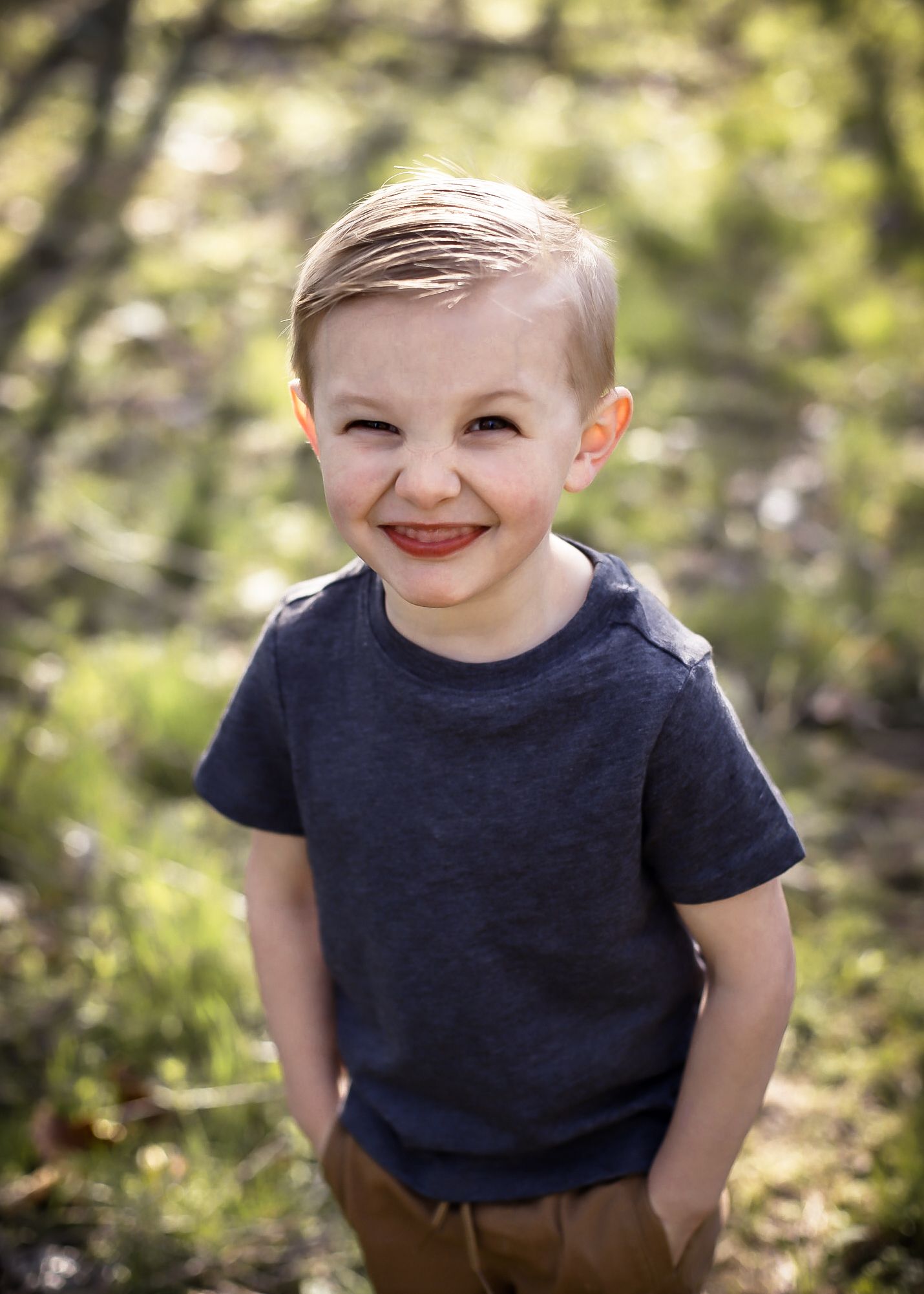 Family Portrait
Professional Photographer Janesville Wisconsin
outdoors
natural light photography