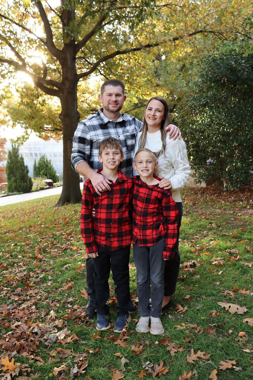 Oklahoma Fall family photography sessions for families, couples, and kids. Capture beautiful autumn memories with timeless portraits.