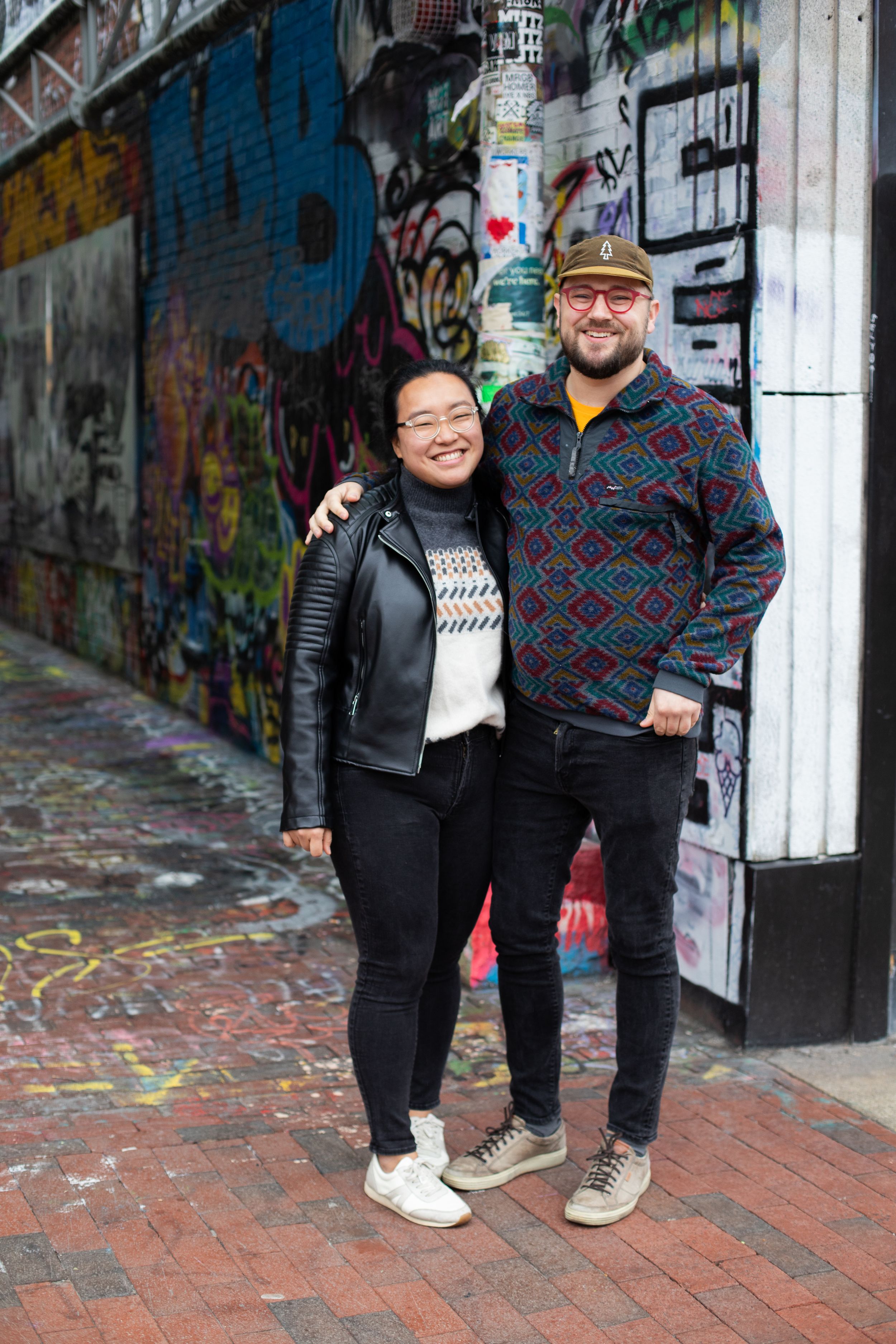 couples photo shoot gaffiti alley central square cambridge ma