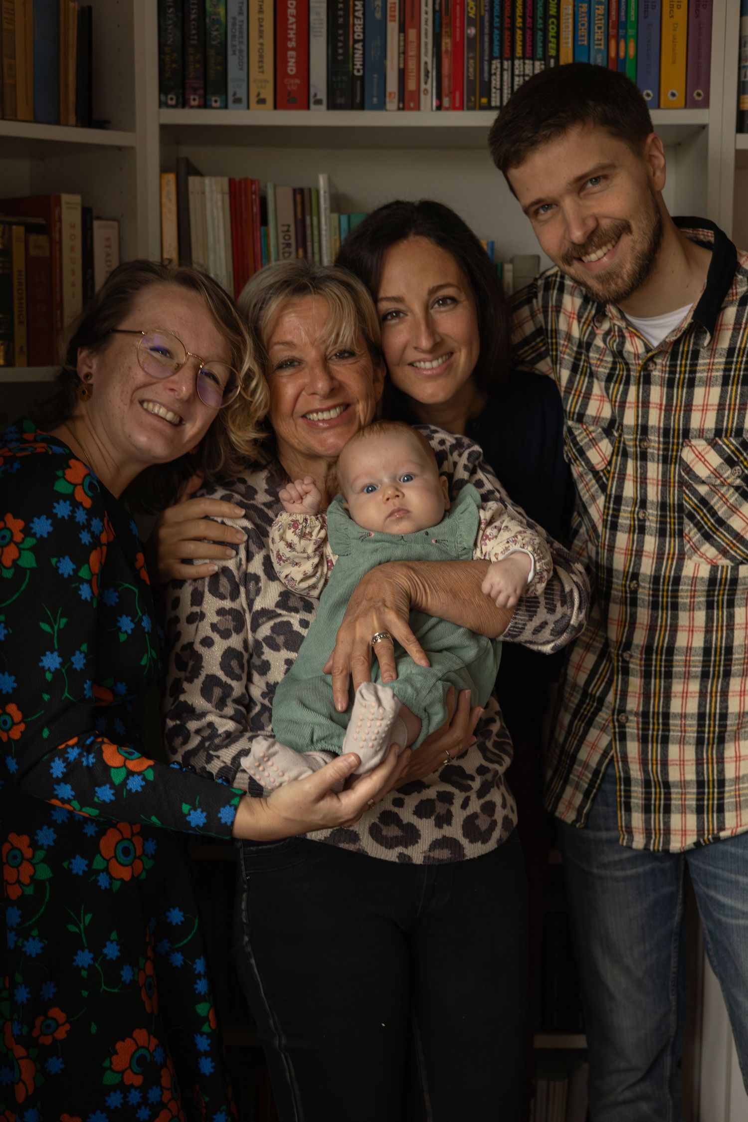 Familjefoto syskonfotografering generationesfotografering  Hovås