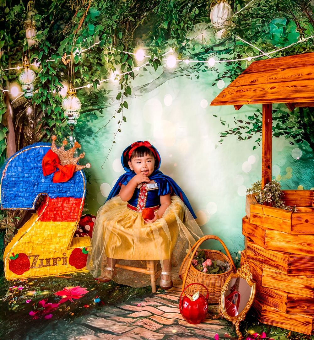 Make your little one’s milestone unforgettable with a fun & vibrant cake smash session by Juve Photography, serving Saint Paul- Minneapolis