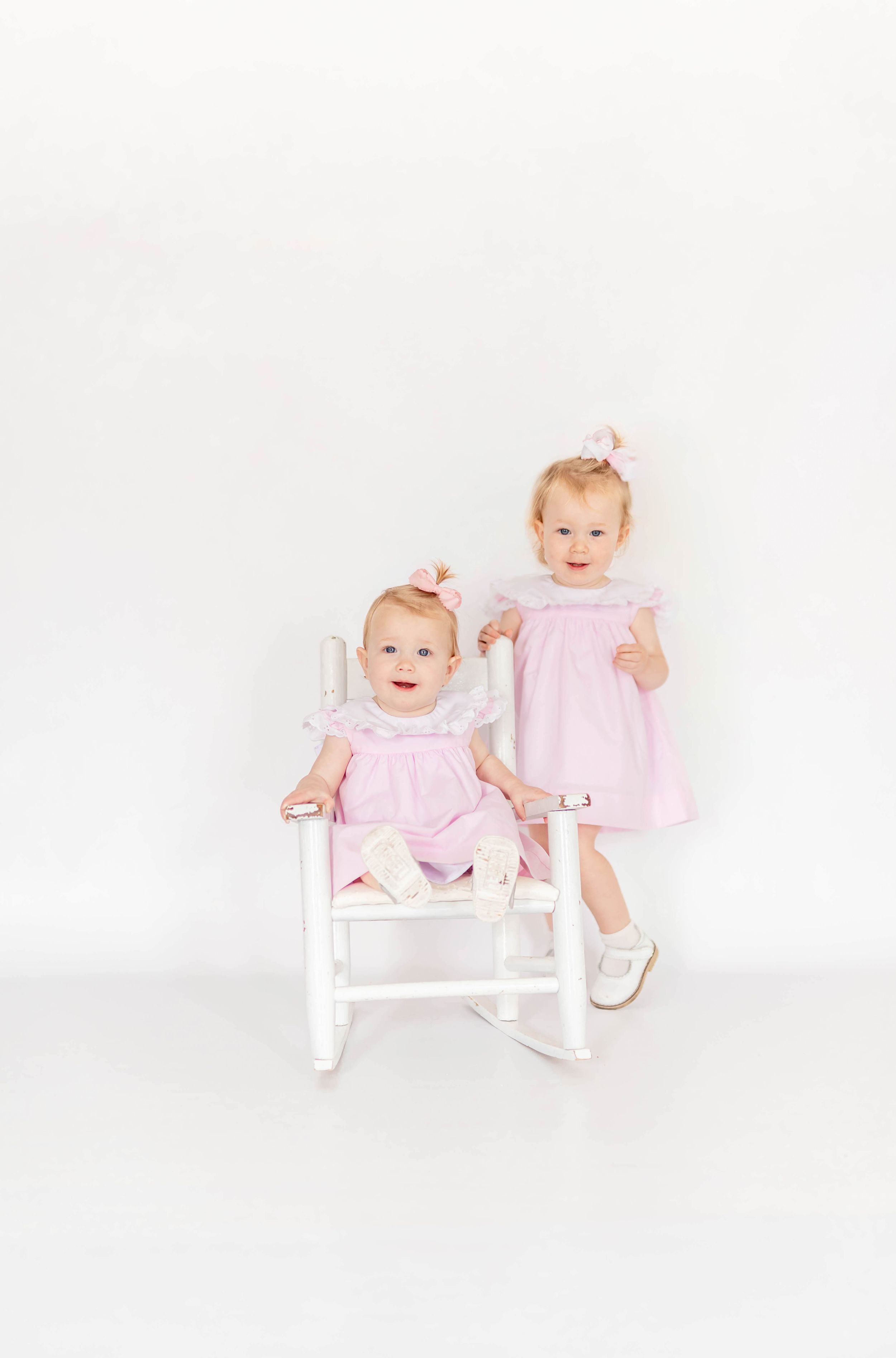 The cutest sisters at Heather Myers Photo.